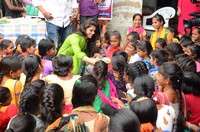 Yamini Bhaskar Birthday Celebrations 2016 Photos